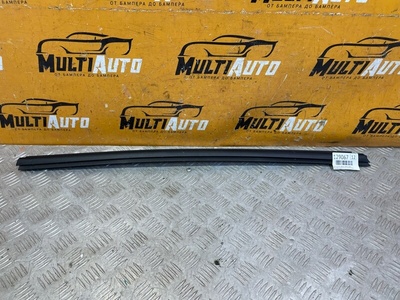 a2927250400 Уплотнитель двери Перед. Mercedes Gl X166 2014