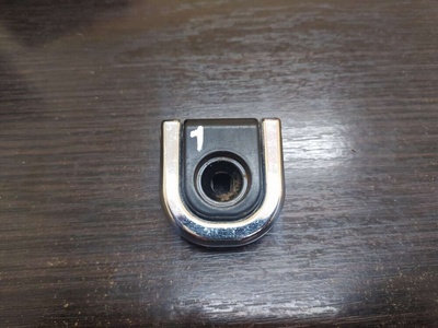LR038108 Кронштейн (крепление) Land Rover Range Rover 4 2015