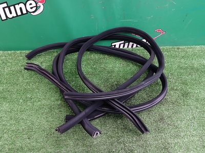 A2196970151 Уплотнители проемов Mercedes-Benz CLS W219 2005 , A2196970351