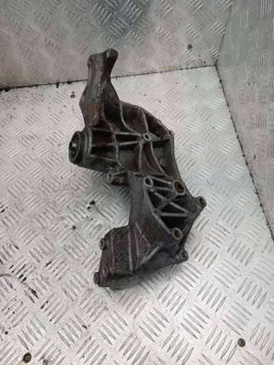 058145523B Кронштейн генератора Audi A4 B5 1997