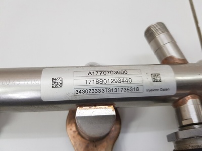 A1770703600 Рейка топливная (рампа) Mercedes-Benz S-class W222 2013-2020