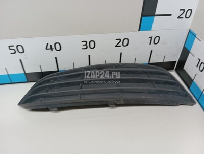 8K080768101C Решетка в бампер левая VAG A4 [B8] (2007 - 2015)