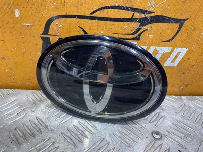 5314133130 эмблема Перед. Toyota Camry 70 2018