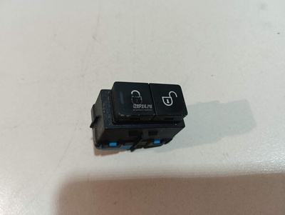 LR034808 Кнопка центрального замка Land Rover Range Rover IV 2013