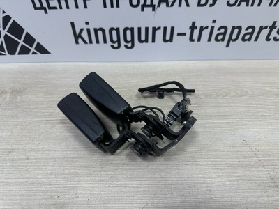 8V0857739QVZ Замок ремня безопасности Skoda Octavia A7 5E3 до Рестайлинг 2014