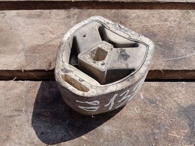 8D0399151H Подушка крепления кпп Audi A4 B5 2000