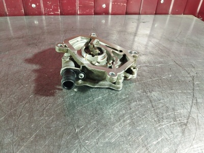 A2701800901 Насос вакуумный Mercedes C-class W205 2016 , A2702300165, A2701801001, , A2702300365