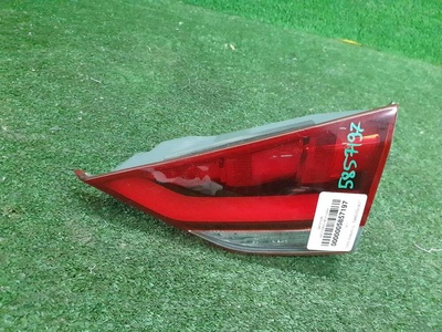 92404B1520 Фонарь правый внутренний Genesis G80 (2016-2020)