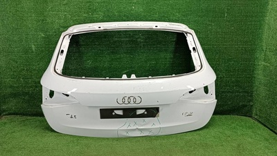 8R0827023C Крышка багажника Audi Q5 1 8r (2012-2017)