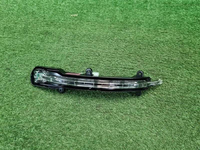 4L0949101C Указатель поворота левый Audi Q7 1 4L (2005-2015) Audi Параметр: Модель 2005