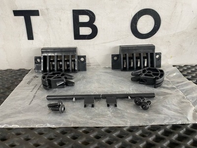 10043565 крепление люка Volvo FH4 ,6767802