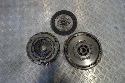 04C105266E seat арона 1.0 tsi - в сборе муфта dwumasa
