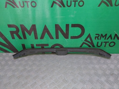 8W0823124 Уплотнитель капота Audi A4 5 B9 2015-нв