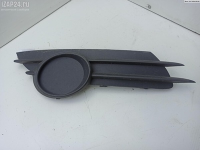 13211481 Решетка (заглушка) в бампер Перед. Прав. Opel Corsa D (2006-2014) 2009