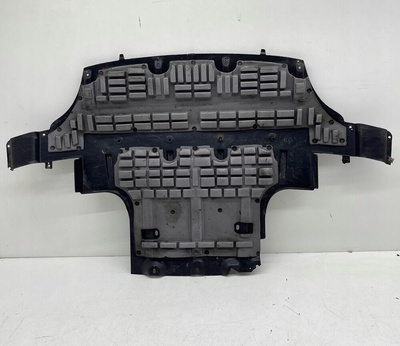 7L8825285A audi q7 4l крышка плита под двигатель оригинал !