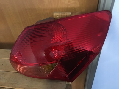 924021P0VENGA kia venga 09 - 14 фара правая задняя eu