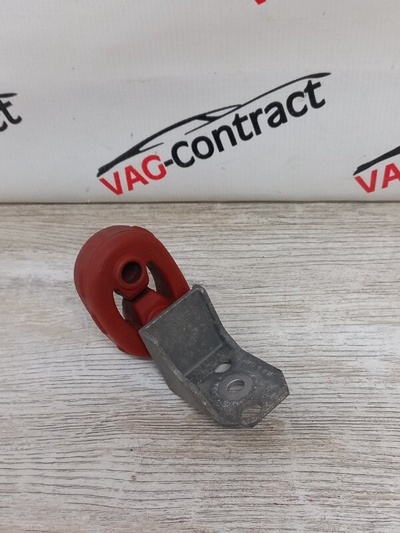 1K0253147F Подушка глушителя с кронштейном Skoda Octavia A7 2014 , 5Q0253144R, 5Q0253144S