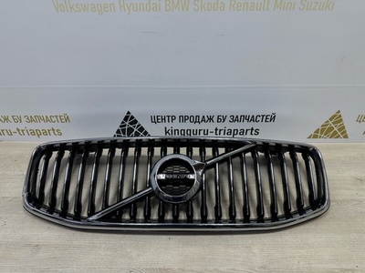 31425535 Решетка радиатора Volvo XC60 2 UZ до Рестайлинг 2017-2021