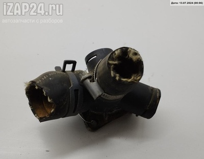 050121133C Фланец (тройник) системы охлаждения Audi A4 B5 (1994-2001) 1997