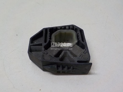 1K0121367C Кронштейн радиатора VAG New Beetle (1998 - 2010)