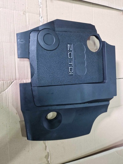 03G103925AS крышка верхняя двигателя audi a4 b7 2.0 tdi 2005 год