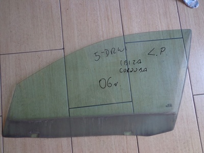 43R000015 IBIZA CORDOBA 05r. LEWA PRZEDNIA SZYBA DRZWI 5 - DRZW