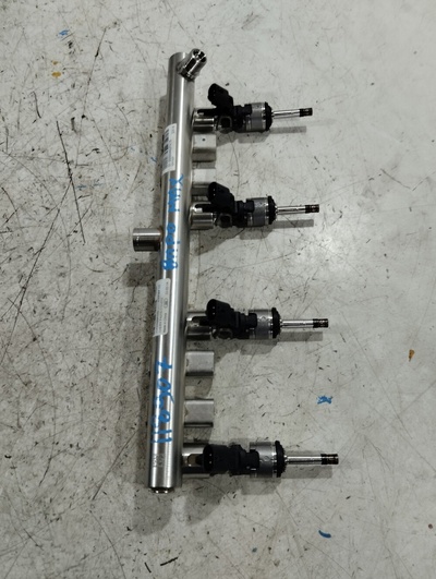 F4J151121010 Бардачок Chery Tiggo 8 Pro Max 2023