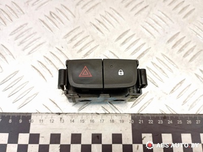 E3160101 Кнопка аварийной сигнализации Opel Vivaro B 2016