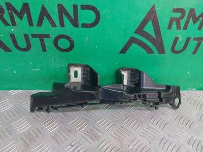 A2058850465 кронштейн бампера Mercedes C-Class W205 2014-2021