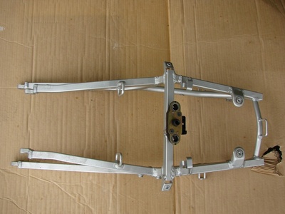 8520655101 стеллаж задняя заднего рама suzuki gsxr gsx - r 750 600 1000 k1 k2 k3