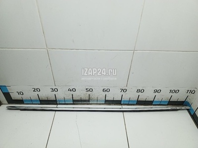 3C4837476D7Z7 Накладка стекла переднего правого VAG Passat [B6] (2005 - 2010)