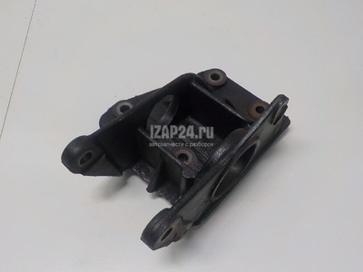 8200712061 Кронштейн двигателя задний Renault Master II (1999 - 2010)