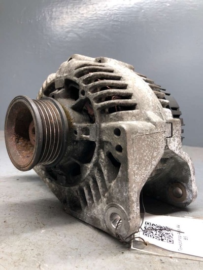 058903016E Генератор Audi A4 B5 1995