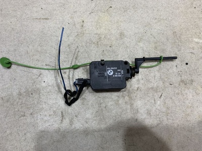51268355056 Сервопривод лючка бака bmw X5 E53
