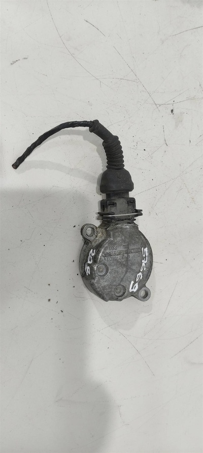 058905161B Датчик распредвала Audi A4 2003 ,0232101024,