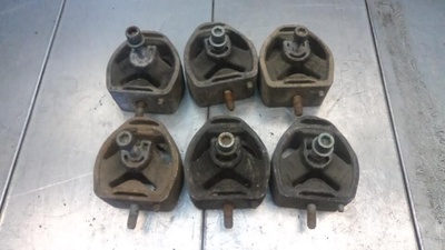 8D0399151H Подушка крепления КПП Audi A4 B5 [рестайлинг] 2001