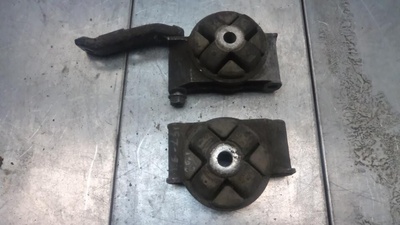 893399151A Подушка крепления КПП Audi 80 B3/8A 1986