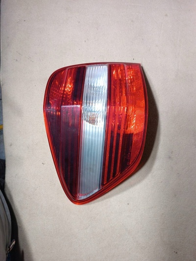 SKU10856 фара задняя левая сторона mercedes - benz m - class w164 facelift 2010