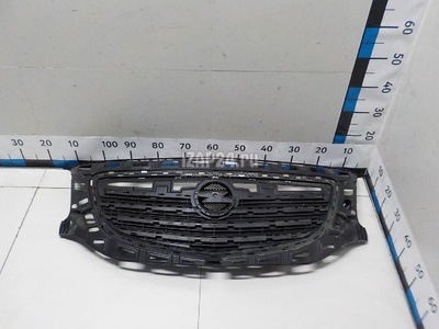13268730 Решетка радиатора GM Insignia (2008 - 2017)