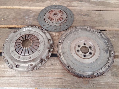 03L141025R Комплект сцепления Seat Ibiza 4 2015 ,03L141032A,037105273C