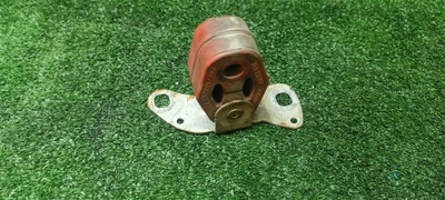 7L0253144C кронштейн глушителя VW Touareg 2002-2010