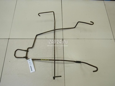 849804260R Кронштейн крепления запасного колеса VAZ Lada Largus 2012
