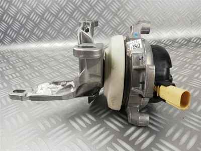 4M0399152Q Łapa skrzyni Poduszka Prawa Audi A8 D5 4N