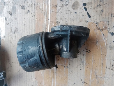 152080021R PODSTAWA FILTRA OLEJU CLIO IV 1.5 DCI