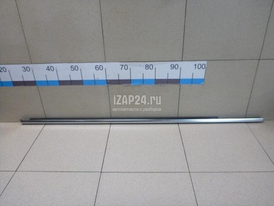 4M08537633Q7 Накладка стекла заднего левого VAG Q7 [4M] 2015