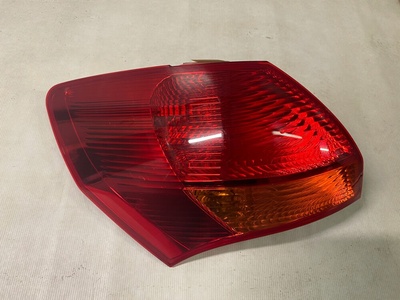 924011P000VENGA kia venga 09 - 14 фара левый задняя eu