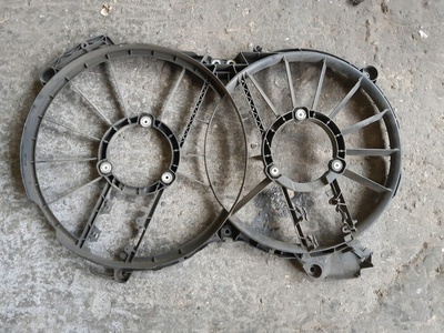 4F0121003G AUDI A6 C6 2.7 3.0 TDI OBUDOWA RAMKA WENTYLATORÓW