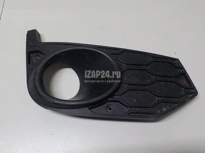 5801529858 Рамка противотуманной фары правой Iveco Daily 2014