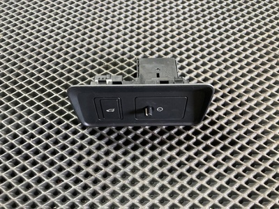 FK7211654BC Кнопка открытия багажника Land Rover Range Rover 4 2020 ,LR060998,LR038676,LR080113,LR088272