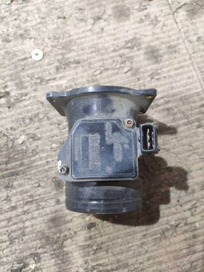 058133471 Расходомер воздуха Skoda Octavia A4 2000